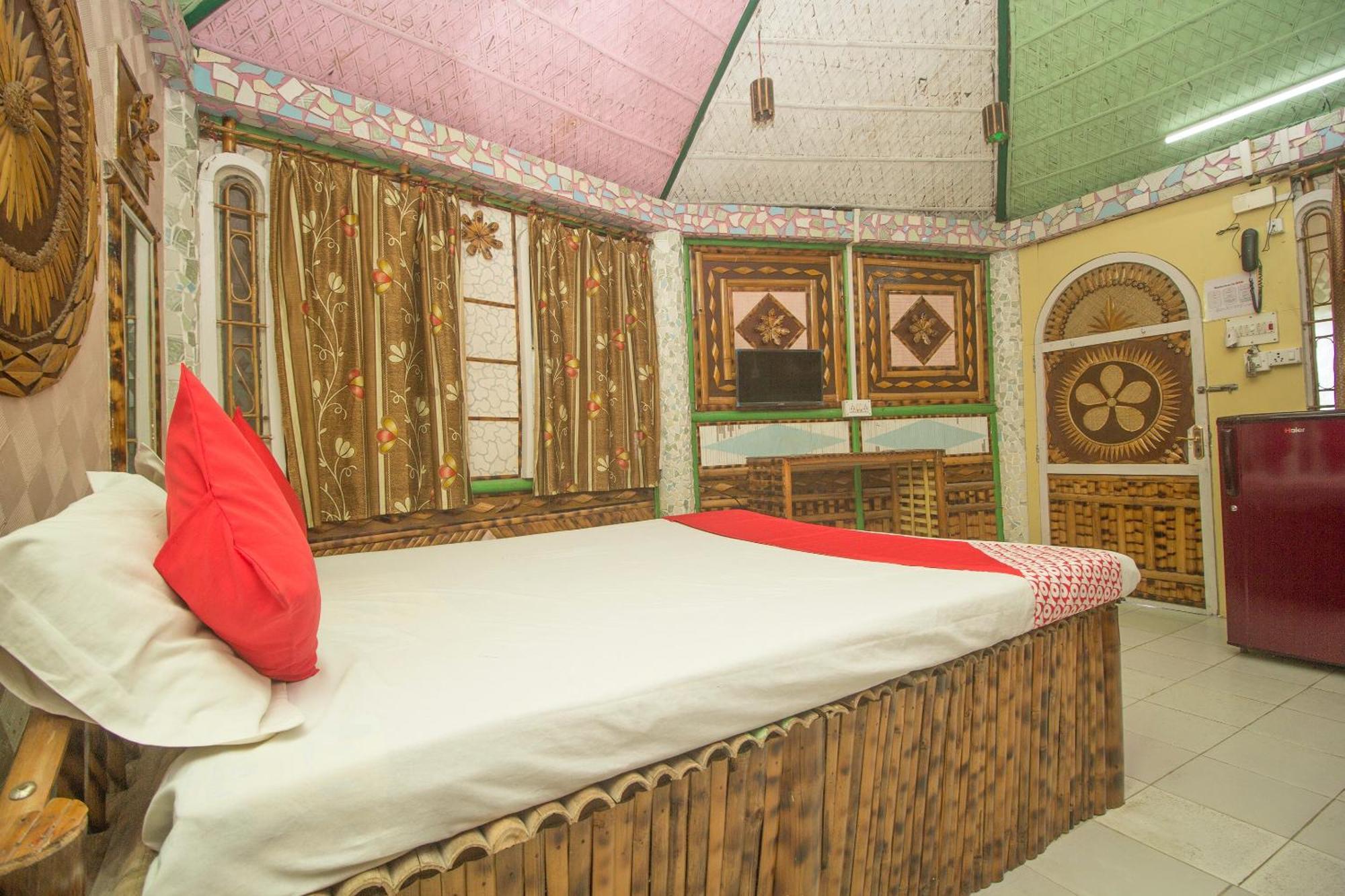 Hotel O 46691 Jaldapara Rhino Resort Madari Hat Екстер'єр фото